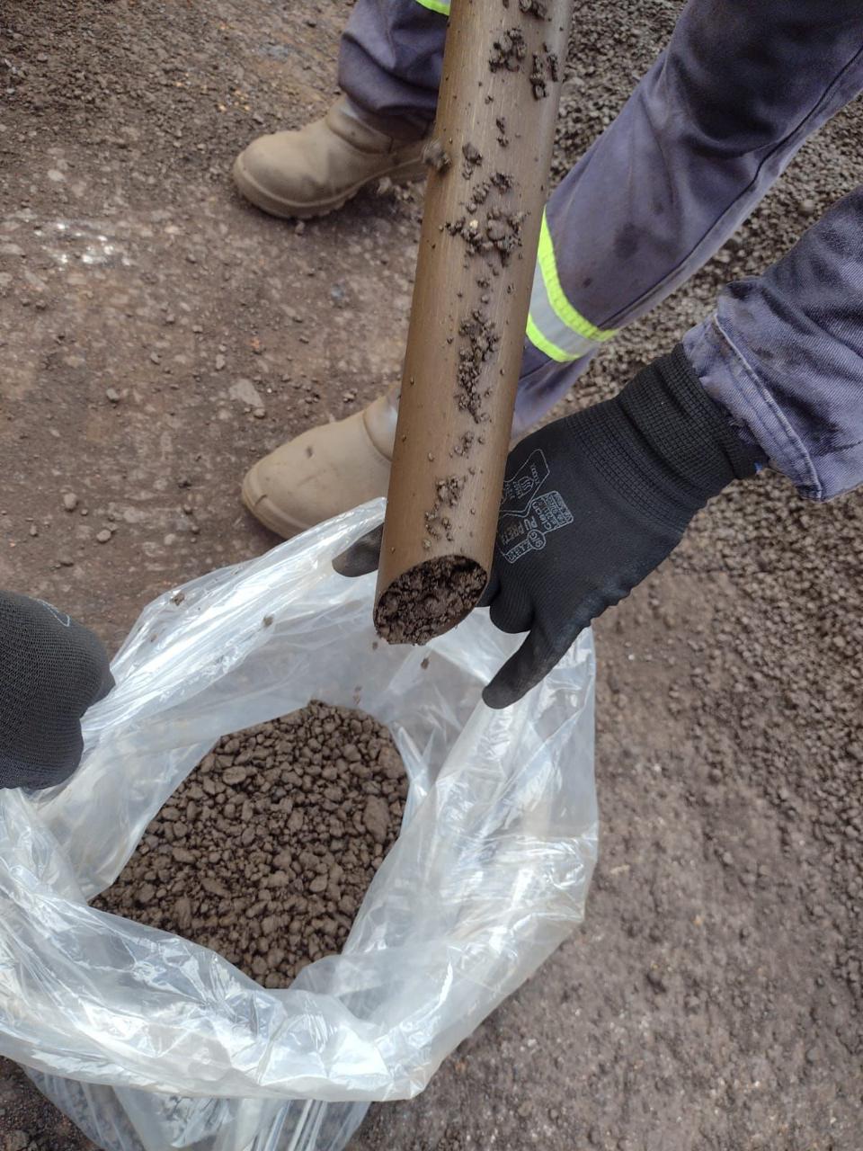 Frota própria de veículos e equipamentos